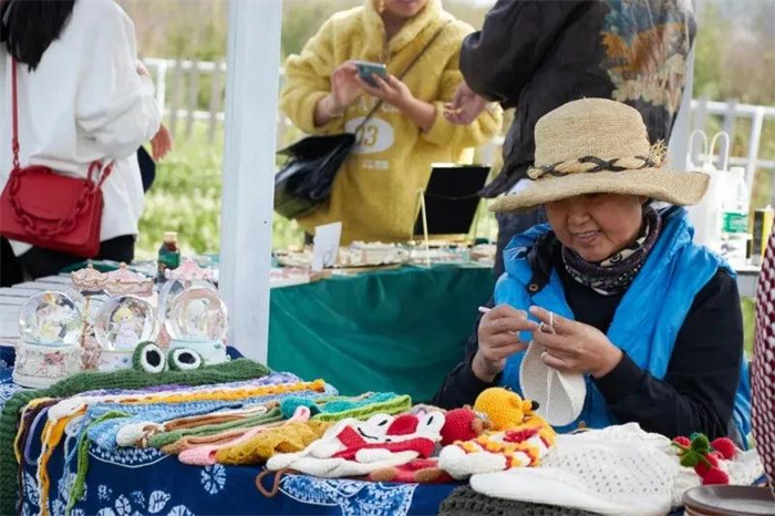 大理旅行：洱海邊，稻田里的集市；“文藝小青年們“”不一樣的