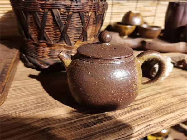 大理特色團(tuán)建活動推薦：來喜洲古鎮(zhèn)制作大理喜陶柴燒，體驗大理非遺文化的魅力